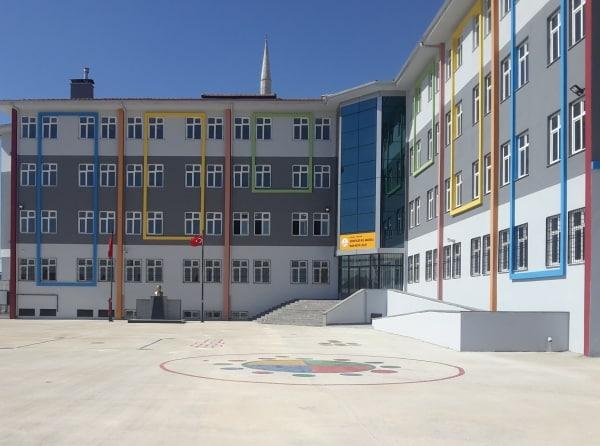 Şehit Ömer Halisdemir Kız Anadolu İmam Hatip Lisesi Fotoğrafı